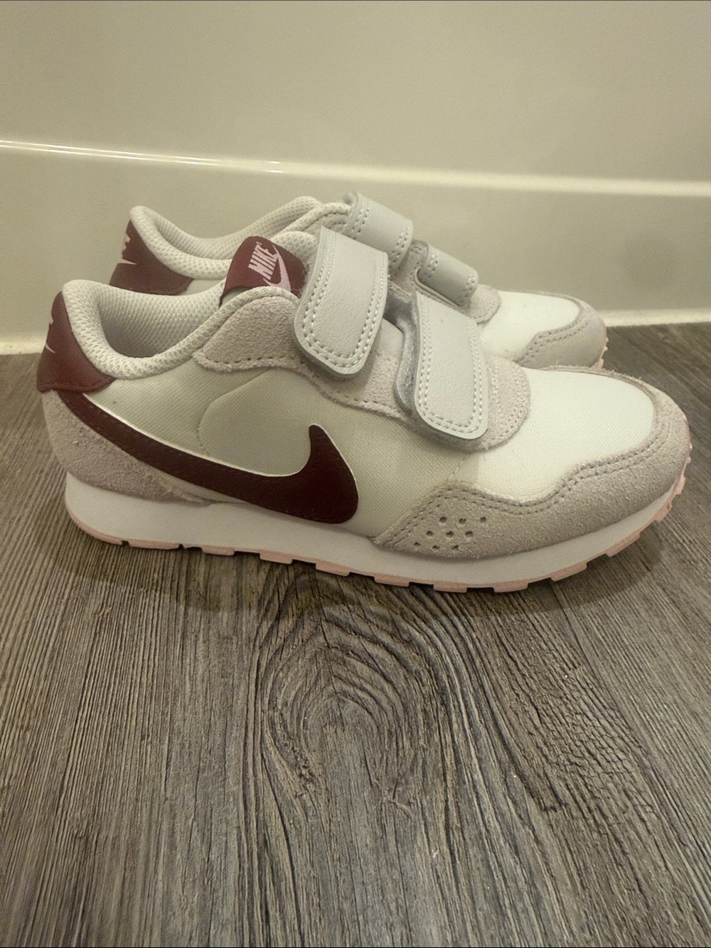 Brand New Nike MD Valiant Velcro Shoe
